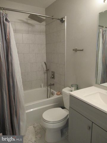 9221 GRACELAND PL, Fairfax, VA 22031