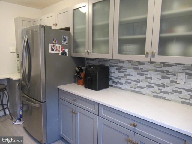 9221 GRACELAND PL, Fairfax, VA 22031