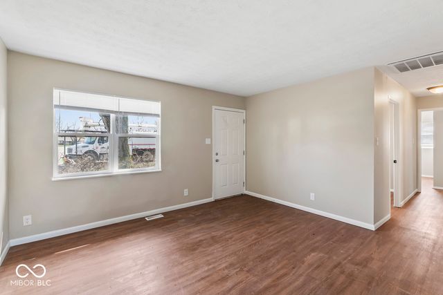 7840 Roseway Court, Indianapolis, IN 46226