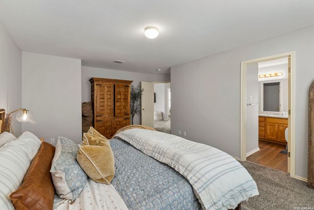 13622 TOPAZ LK, Helotes, TX 78023