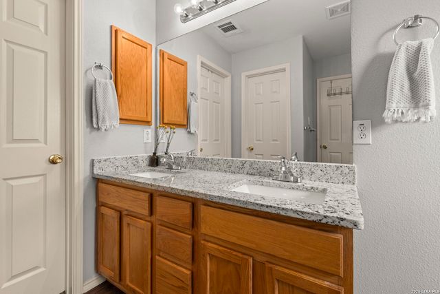 13622 TOPAZ LK, Helotes, TX 78023