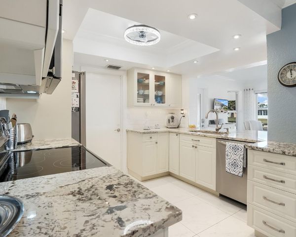 4621 NW 46th Street, Tamarac, FL 33319