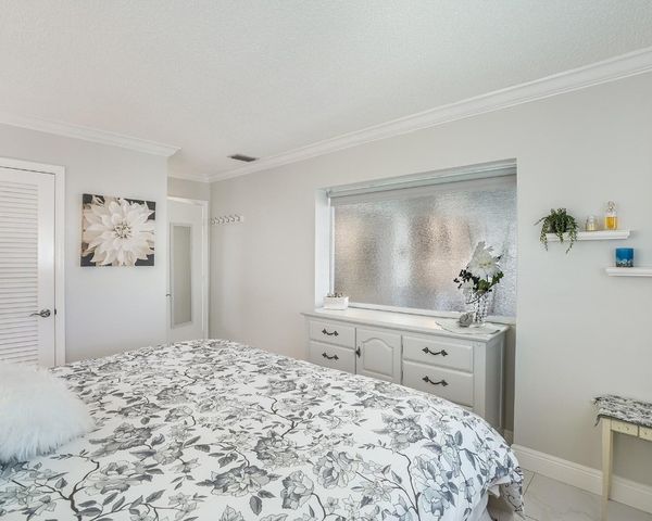 4621 NW 46th Street, Tamarac, FL 33319