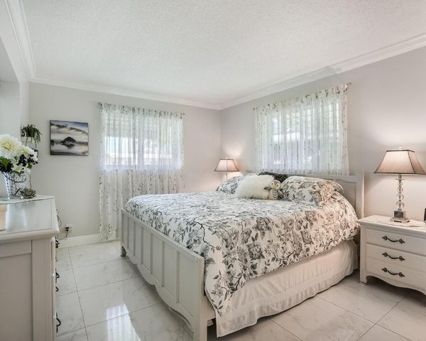 4621 NW 46th Street, Tamarac, FL 33319