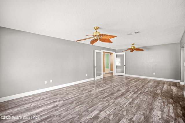 3940 Fairfax Drive, Mims, FL 32754