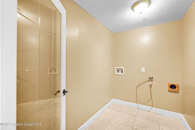 3940 Fairfax Drive, Mims, FL 32754