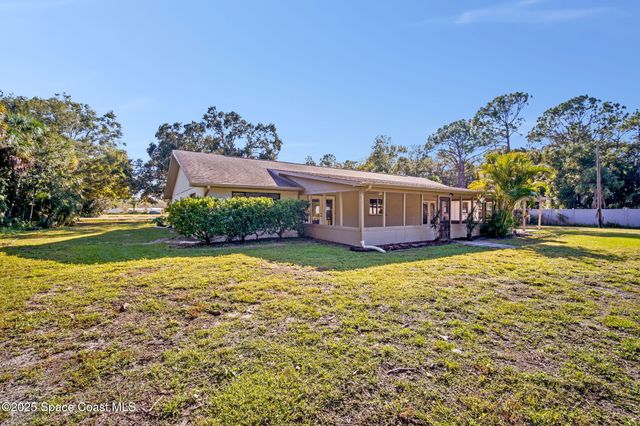 3940 Fairfax Drive, Mims, FL 32754