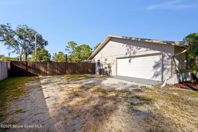 3940 Fairfax Drive, Mims, FL 32754