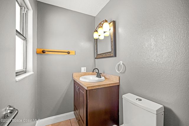 3940 Fairfax Drive, Mims, FL 32754