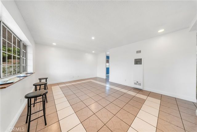 180 E 69th, Long Beach, CA 90805