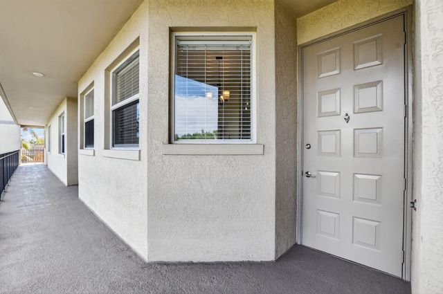 26 Royal Palm Way 403, Boca Raton, FL 33432
