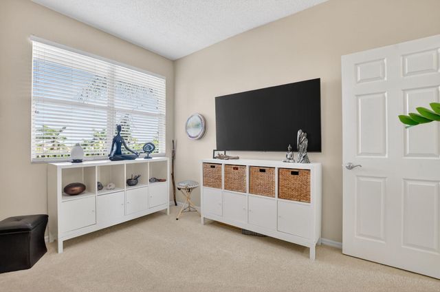 26 Royal Palm Way 403, Boca Raton, FL 33432