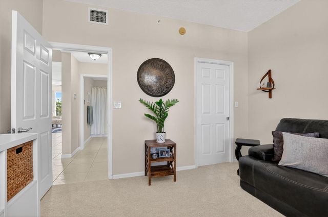 26 Royal Palm Way 403, Boca Raton, FL 33432