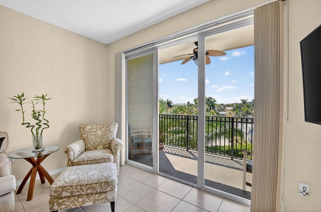 26 Royal Palm Way 403, Boca Raton, FL 33432