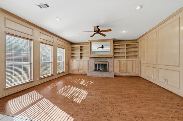 2210 Meadows Lane, Sherman, TX 75092