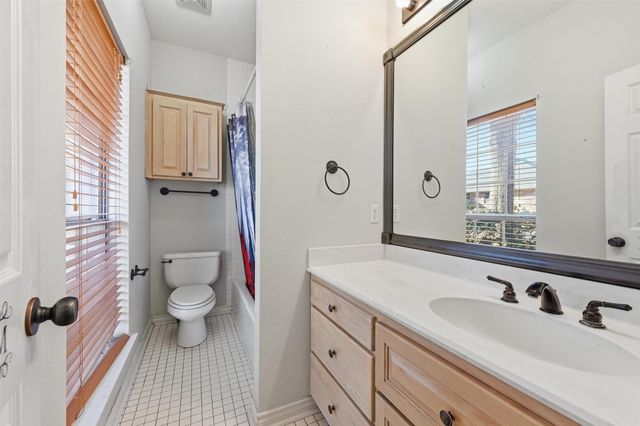 2210 Meadows Lane, Sherman, TX 75092