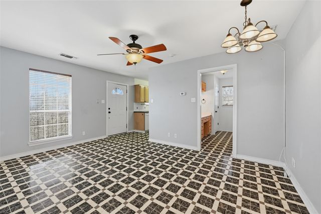 2210 Meadows Lane, Sherman, TX 75092