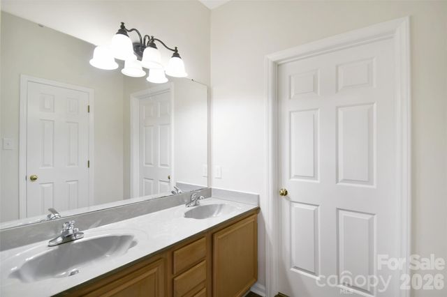 19968 Oak Leaf Circle, Cornelius, NC 28031