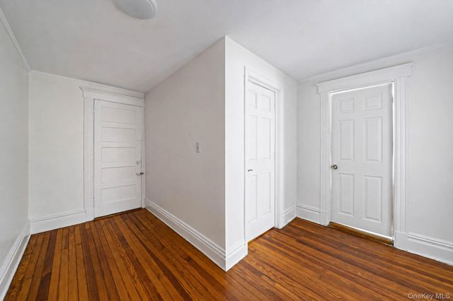 425 S Columbus Avenue, Mount Vernon, NY 10553