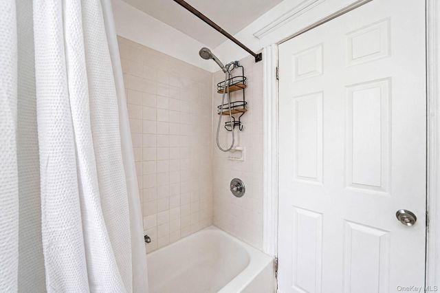 425 S Columbus Avenue, Mount Vernon, NY 10553