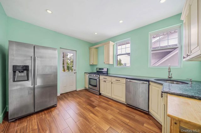 425 S Columbus Avenue, Mount Vernon, NY 10553