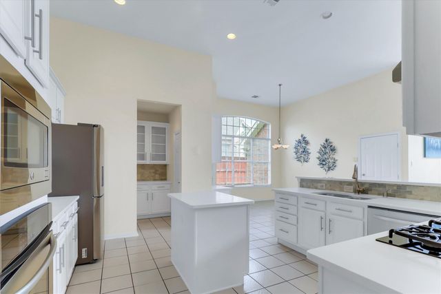 3616 Mackenzie Lane, Richardson, TX 75082