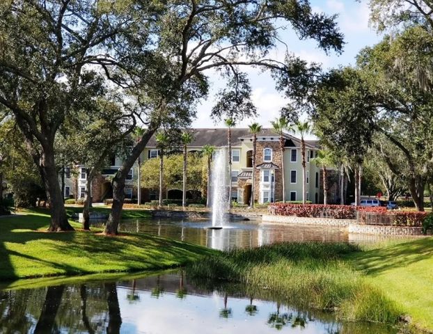 10213 COURTNEY PALMS BOULEVARD 301, Tampa, FL 33619