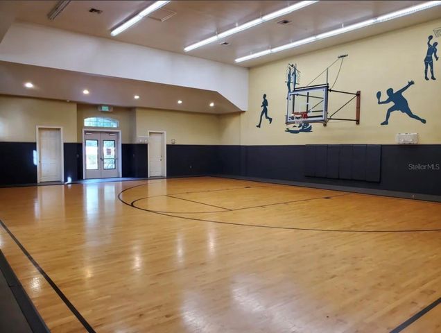 10213 COURTNEY PALMS BOULEVARD 301, Tampa, FL 33619