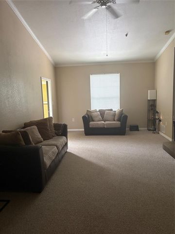 10213 COURTNEY PALMS BOULEVARD 301, Tampa, FL 33619