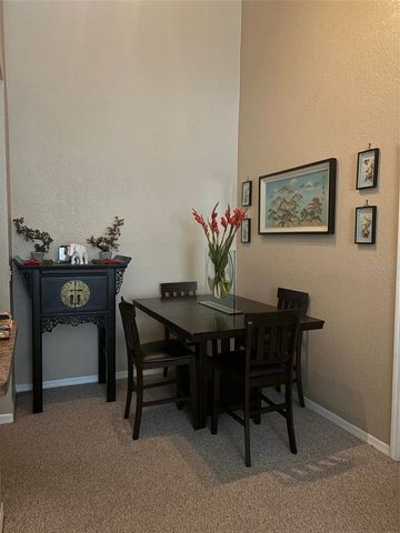 10213 COURTNEY PALMS BOULEVARD 301, Tampa, FL 33619