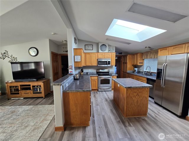 526 SE Canal Drive, Ocean Shores, WA 98569