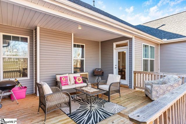 615 Forden Drive, Wellford, SC 29385