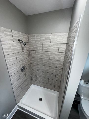 501 E Howard Street, Waveland, IN 47989
