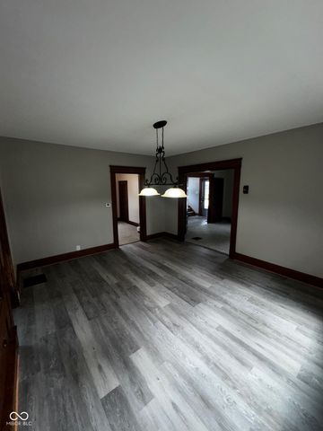 501 E Howard Street, Waveland, IN 47989