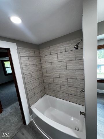501 E Howard Street, Waveland, IN 47989