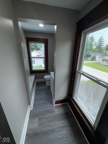 501 E Howard Street, Waveland, IN 47989