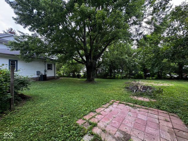 501 E Howard Street, Waveland, IN 47989