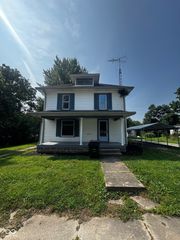 501 E Howard Street, Waveland, IN 47989