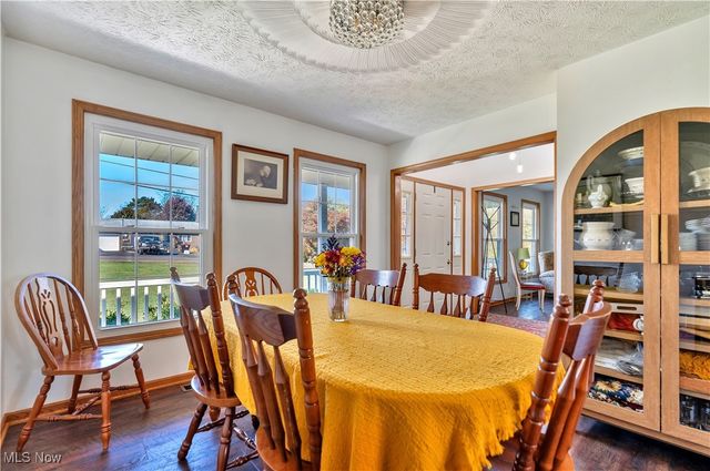 13152 Kaufman Avenue NW, Hartville, OH 44632