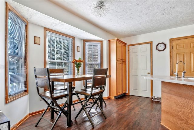 13152 Kaufman Avenue NW, Hartville, OH 44632