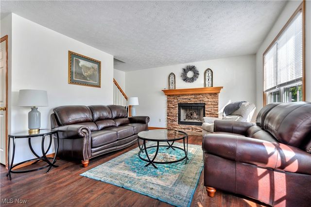 13152 Kaufman Avenue NW, Hartville, OH 44632