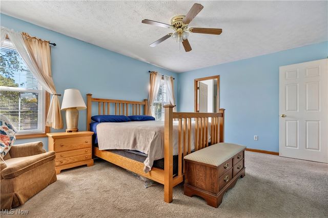 13152 Kaufman Avenue NW, Hartville, OH 44632