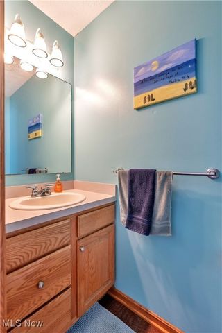 13152 Kaufman Avenue NW, Hartville, OH 44632