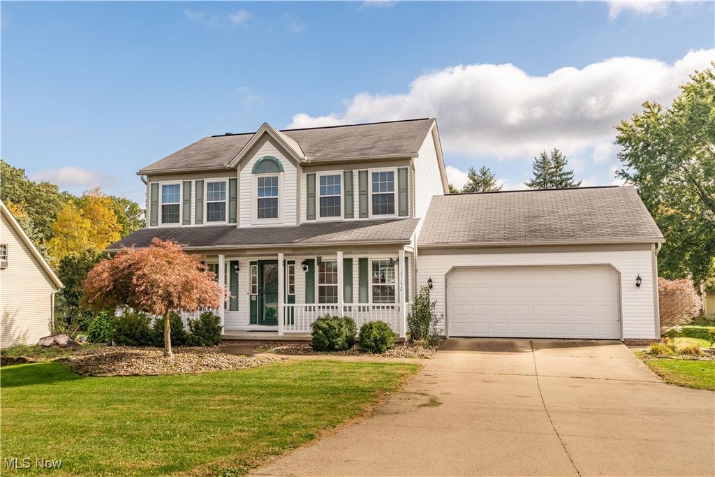 13152 Kaufman Avenue NW, Hartville, OH 44632