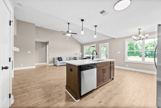 1 Echo Ridge, Oak Grove, KY 42262