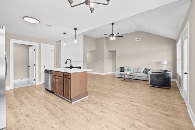 1 Echo Ridge, Oak Grove, KY 42262