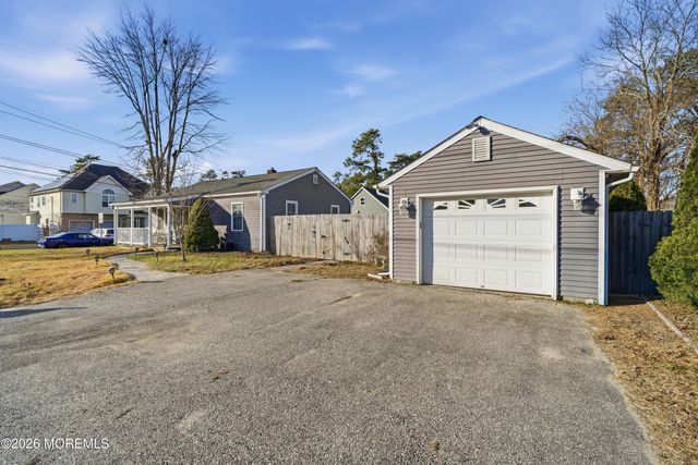 1101 Lawrence Avenue, Toms River, NJ 08757