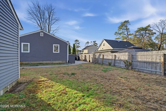 1101 Lawrence Avenue, Toms River, NJ 08757