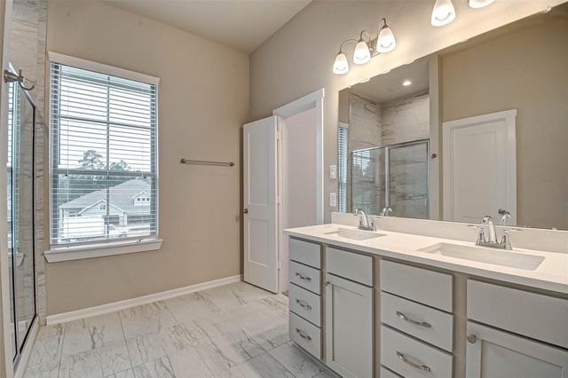 332 N Spotted Fern Drive, Montgomery, TX 77316
