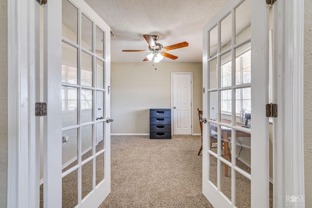 Image 13 of property listing at 6036 Navajo Road, San Angelo, TX 76901